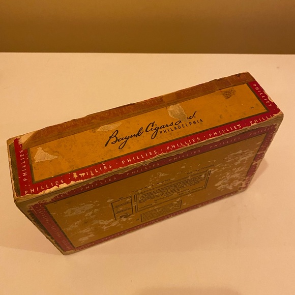 Vintage Bayuk Phillies Red and Gold Box no lid Antique stogie box - Picture 10 of 11